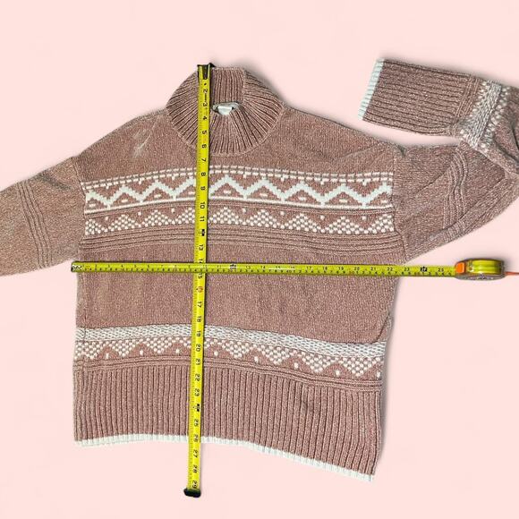 Pink and white turtleneck sweater - Picture 4 of 4